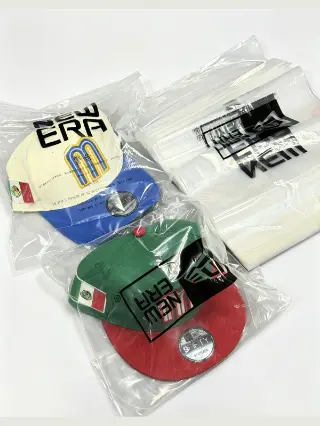 Bolsa de almacenamiento para gorras New Era 1/1